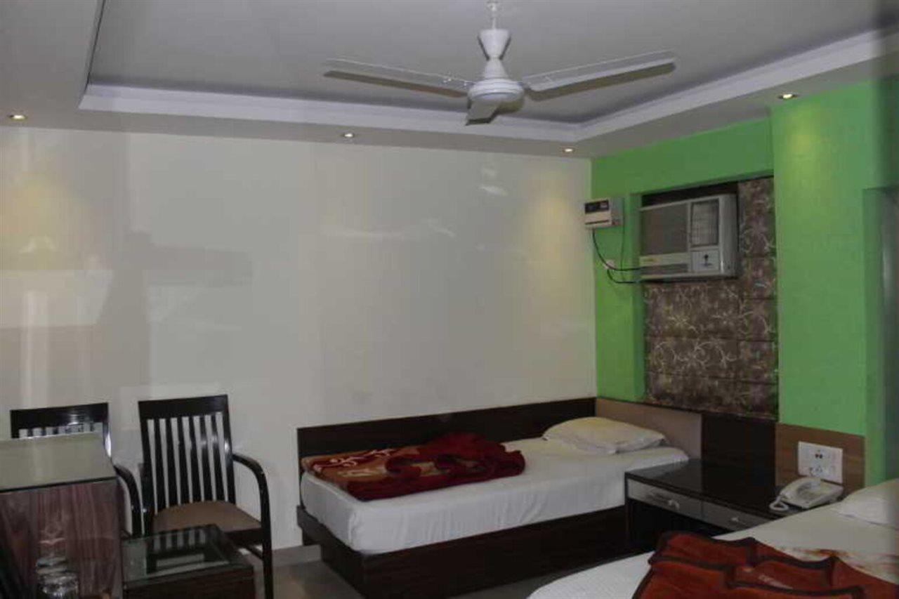 Hotel Shri Vinayak In City Centre At New Delhi Railway Station-By Rcg Hotels Nova Deli Exterior foto