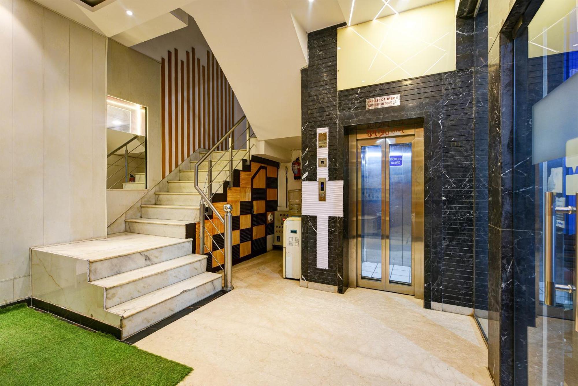 Hotel Shri Vinayak In City Centre At New Delhi Railway Station-By Rcg Hotels Nova Deli Exterior foto
