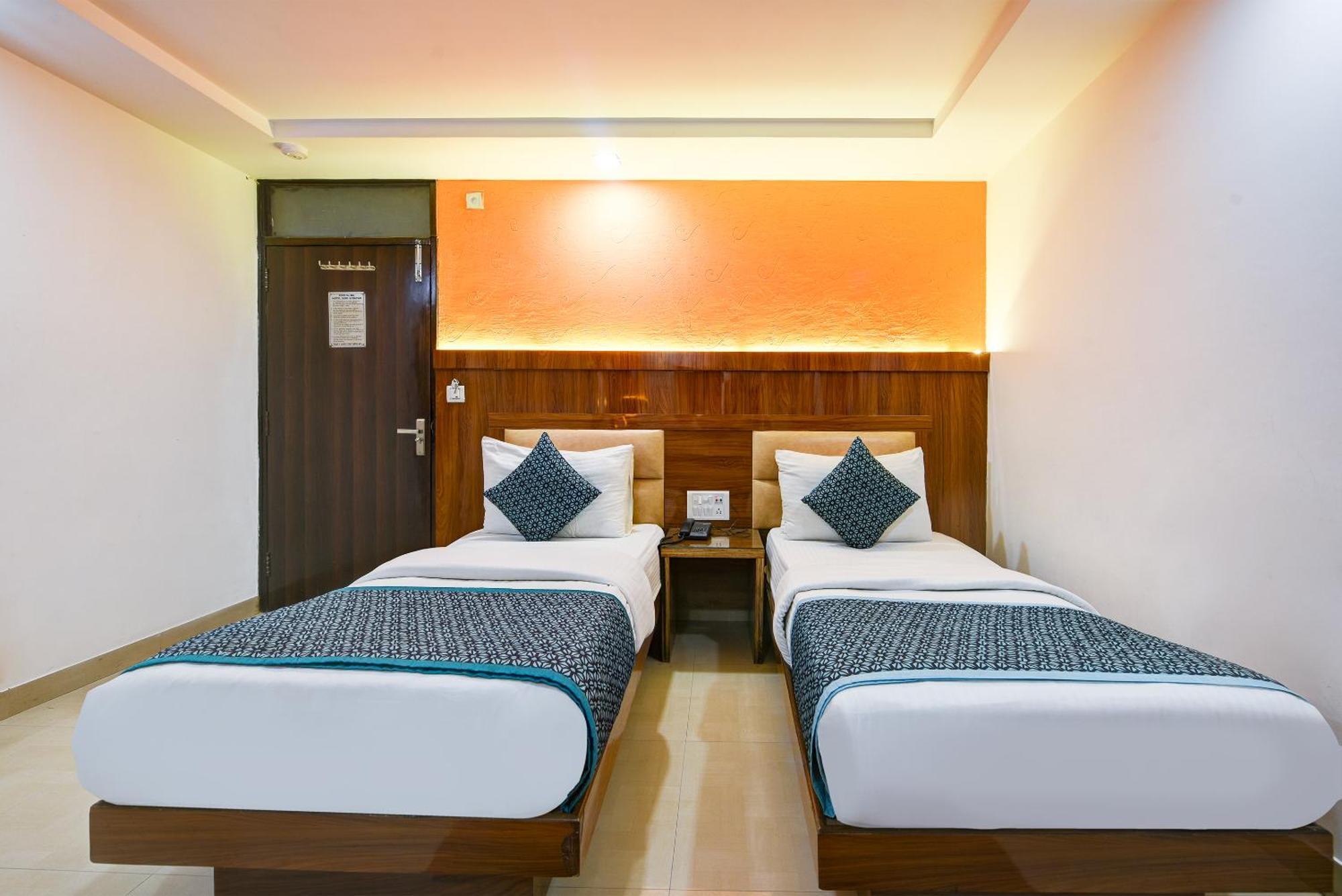 Hotel Shri Vinayak In City Centre At New Delhi Railway Station-By Rcg Hotels Nova Deli Exterior foto